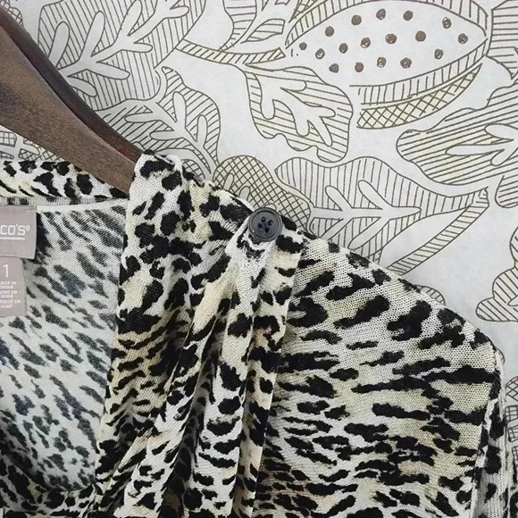 Chico's Leopard Wrap Front Long Sleeve Sweater Top Women's 1/ M - Picture 4 of 8